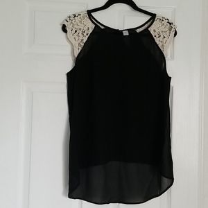 3/$15 or 6/$25 No Boundaries top